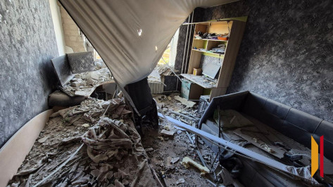 Появились фото из квартиры, пострадавшей от атаки БПЛА в ночь на 17 июля