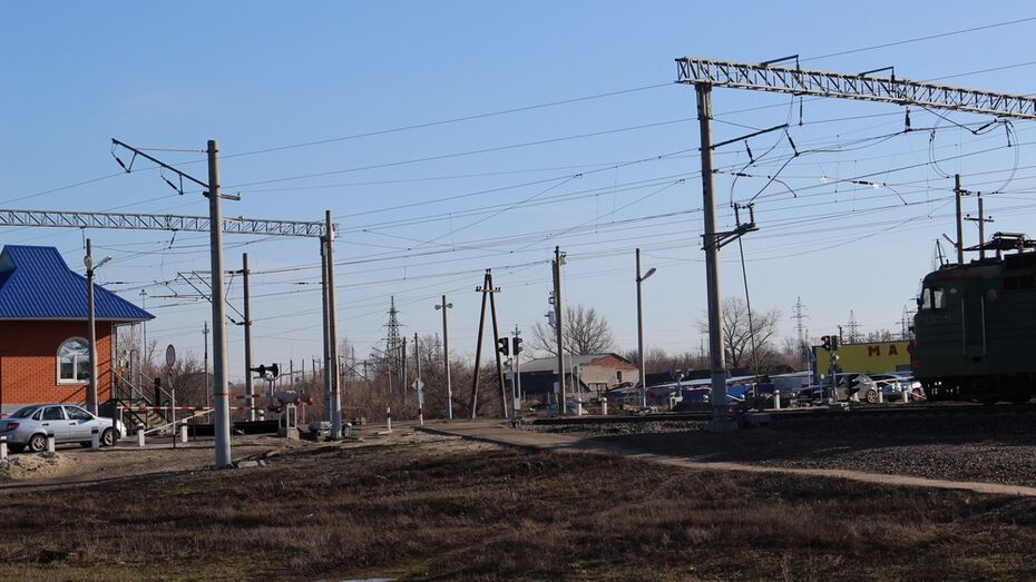 В поселке Подгоренский железнодорожный переезд закроют на 2 дня