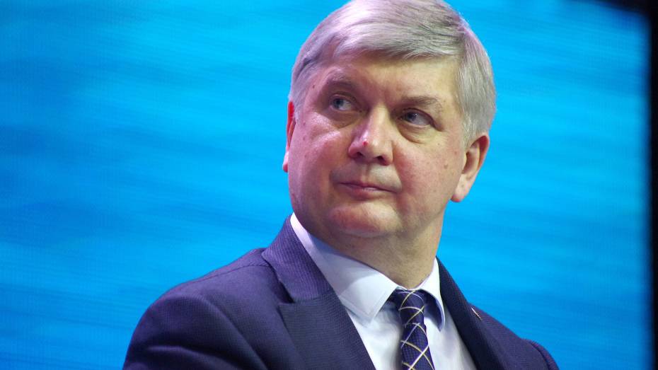 Воронежский губернатор упрочил позиции в рейтинге глав регионов