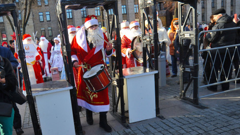 На площади Ленина в Воронеже поставят 240 турникетов на новогодние каникулы
