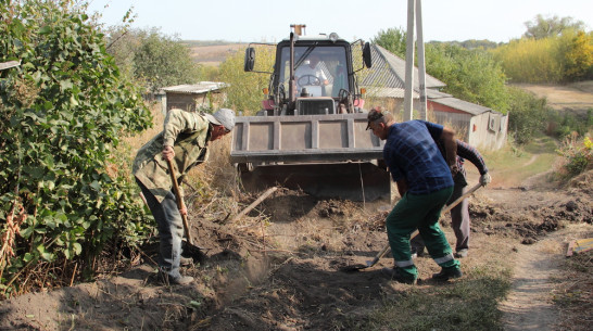 В каменском селе Евдаково на 2 улицах впервые появился водопровод
