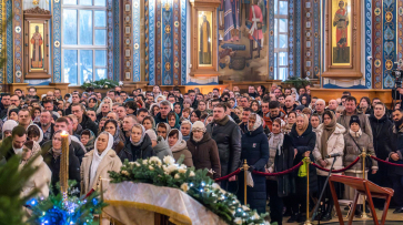 В Воронежской области тысячи жителей региона рождественской ночью пришли в храмы