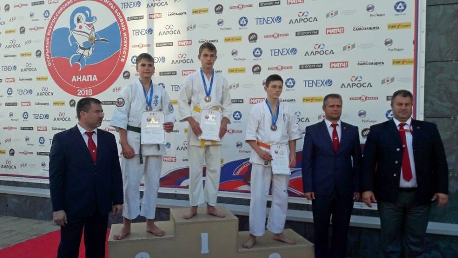 Верхнехавский каратист завоевал «золото» на XI всероссийских юношеских играх боевых искусств