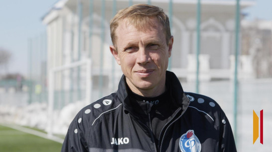 В воронежский «Факел» вернулся Олег Василенко