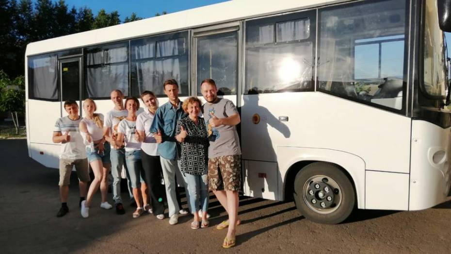 Лискинский музыкально-драматический театр получил комфортабельный автобус