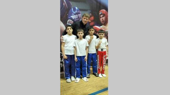 Верхнемамонцы привезли 4 «золота» с фестиваля кикбоксинга в Курске