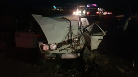 В ДТП с двумя легковушками в Воронежской области погиб водитель