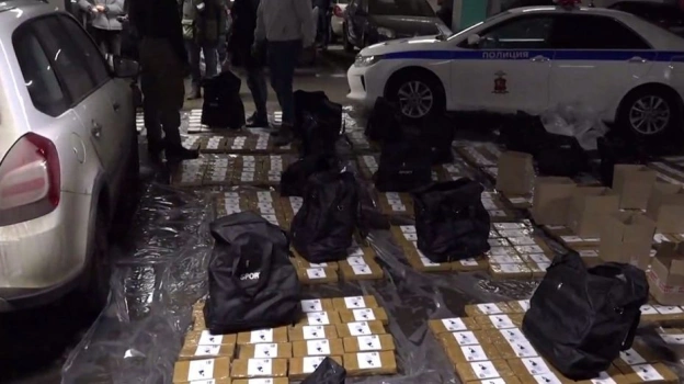 Пытавшаяся сбыть 673 кг кокаина студентка из Воронежа останется в СИЗО до 7 мая