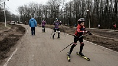 Новоусманские спортсмены обкатали лыжероллерную трассу