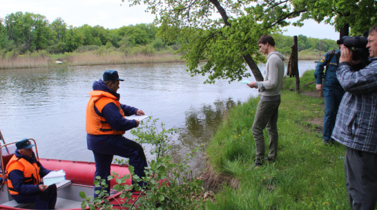 Воронежские спасатели проводят ежедневные рейды против лесных костров и маломерных судов