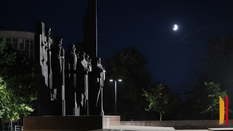 Воронежцы поделились эффектными кадрами лунного затмения