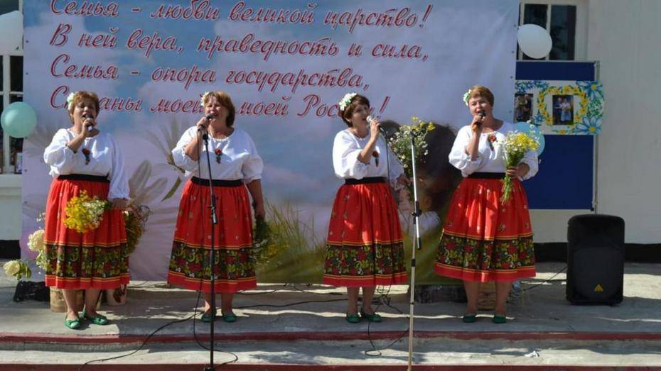 Фестиваль семейного творчества «Ромашковый край» пройдет в Ольховатском районе
