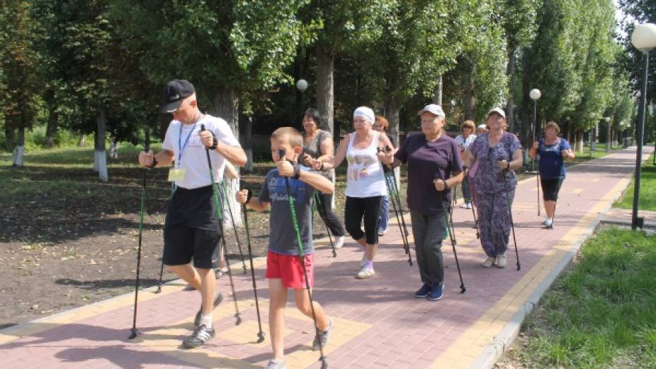 В Ольховатском районе пройдет день скандинавской ходьбы 