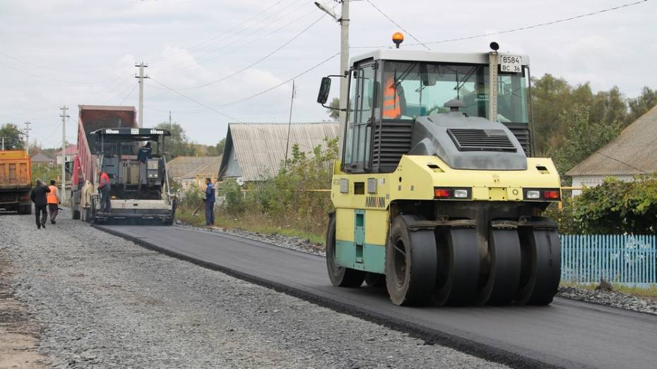 Хохольскому селу Новогремяченское на ремонт дорог выделили 2,4 млн рублей