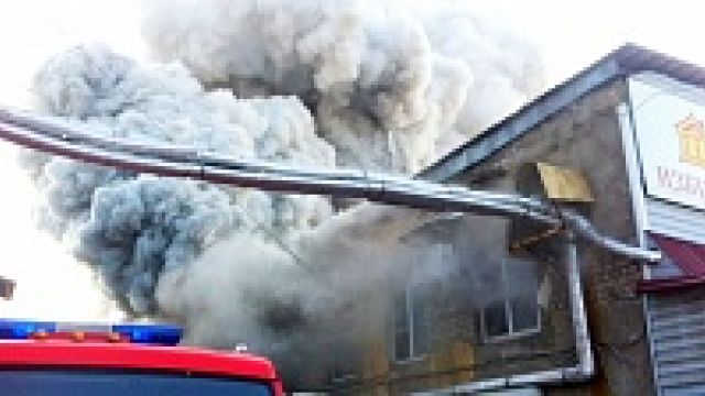 В Воронеже горели склады на улице Чапаева