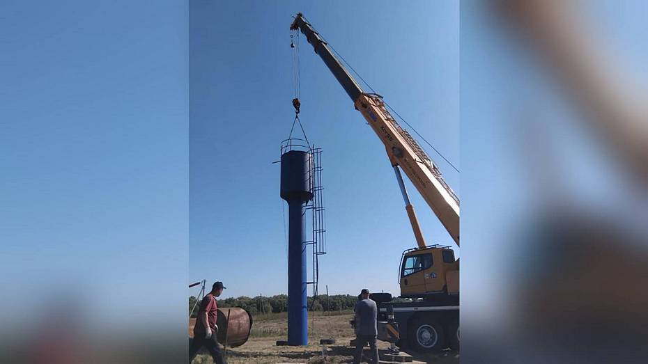 В борисоглебском селе Третьяки установили водонапорную башню