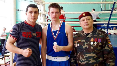 Богучарец завоевал «серебро» первенства России по боксу