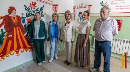 В Воронеже подъезд дома, где жила «королева частушек» Мария Мордасова, превратился в арт-пространство