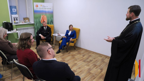 Детские омбудсмены из регионов ЦФО посетили кризисный центр «Право голоса» в Воронеже