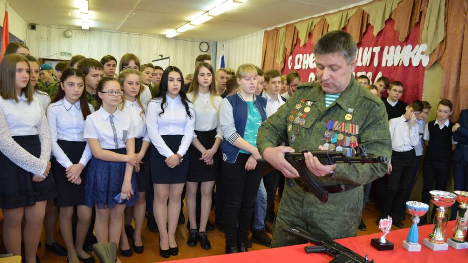 В Воробьевском районе юнармейцами стали 67 школьников