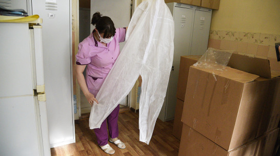 Воронежские бизнесмены собрали средства на защитные костюмы для медиков