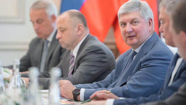 Воронежский губернатор поддержал инвестиционный проект по расширению хлебозавода №7