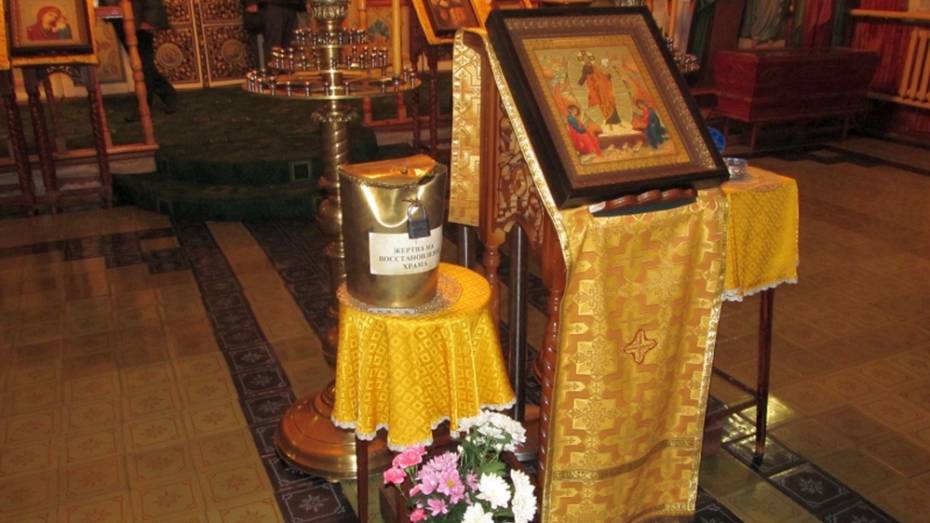 В Воронежской области многодетная мать украла 1,5 тыс рублей из храма