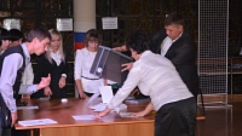 В Калачеевском районе на выборах губернатора проголосовали около 65% избирателей