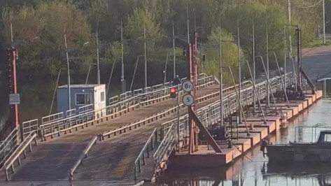 В Воронеже открыли движение по понтонному мосту в Шилово