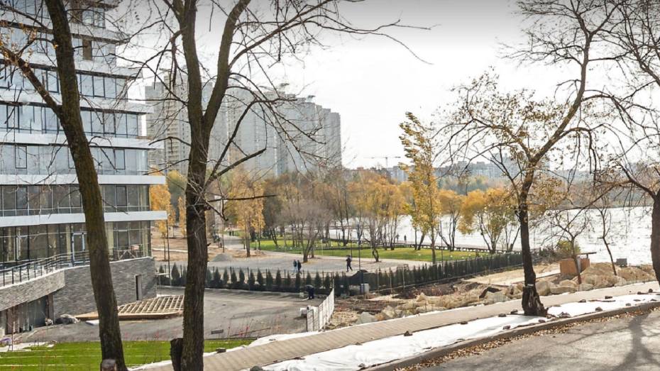 В Воронеже закроют парковку у парка «Дельфин»