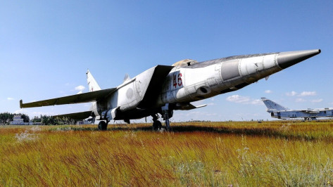 Истребитель МиГ-25, замеченный под Воронежем, перевезли на аэродром Борщево