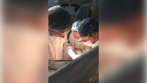 Воронежские врачи помогли мужчине с тяжелой травмой плеча