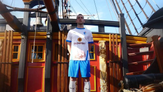 Воронежский «Факел» представил новую форму для РПЛ на борту «Гото Предестинации»