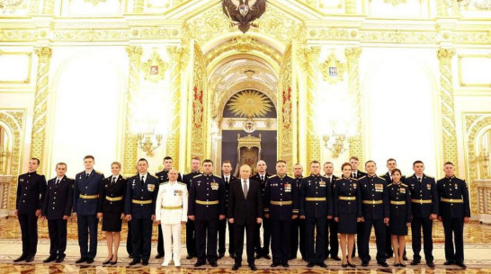 Выпускник военного вуза из Воронежской области побывал на встрече с Владимиром Путиным