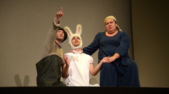 МХТ им. Чехова поставил в Воронеже детский спектакль о преданности и смерти