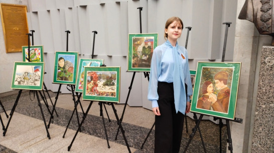 Юная бобровская художница стала лауреатом патриотической акции «Рисуем Победу»