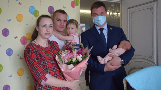 У семьи под Воронежем одновременно родились четверо малышей