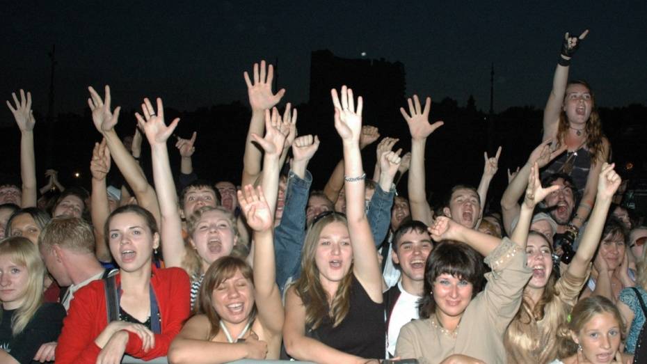Семилукцев пригласили на бесплатный концерт воронежской кавер-группы