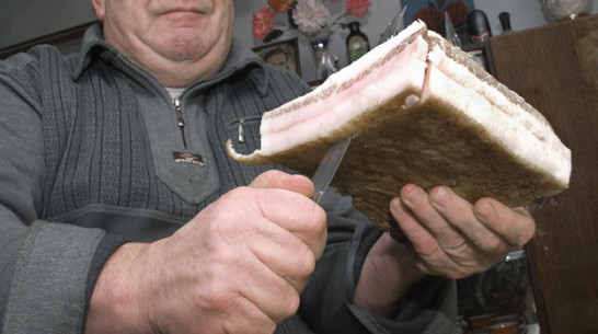 Воронежские таможенники не пустили в область украинское сало