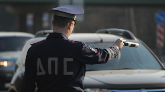 Воронежец, не оплативший 62 штрафа, пожаловался на сотрудников ДПС их руководству