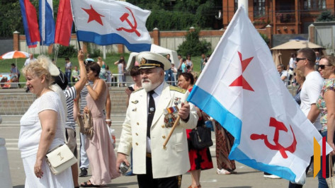 Губернатор Александр Гусев поздравил воронежцев с Днем Военно-Морского Флота