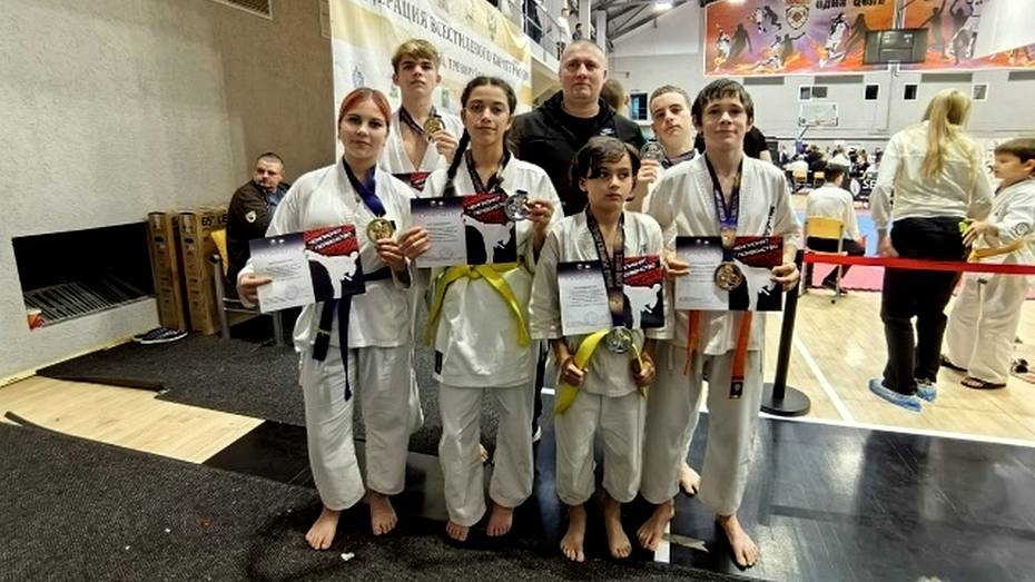 Грибановцы завоевали 2 «золота» на региональном первенстве по всестилевому карате