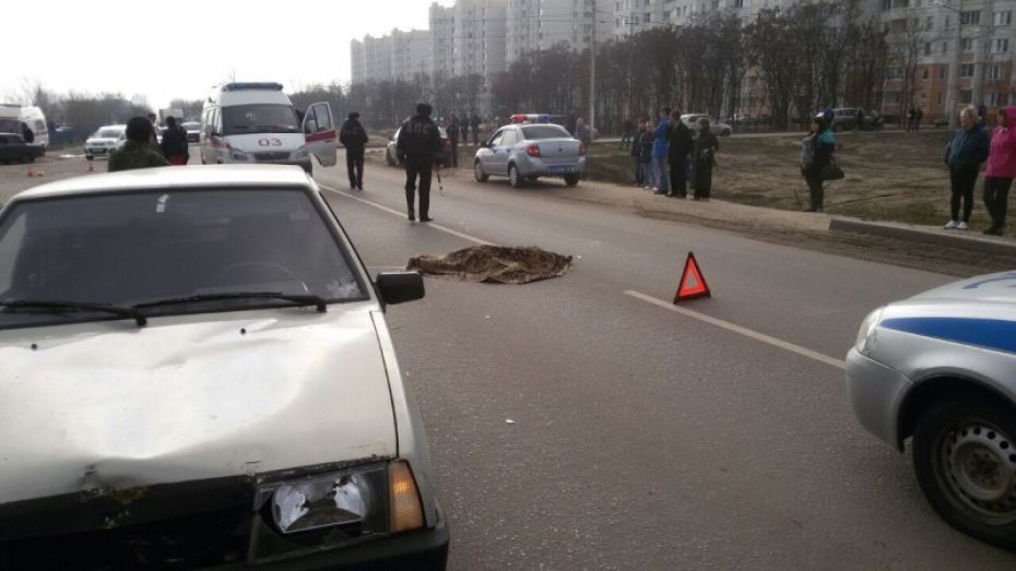 В Воронеже под колесами «девятки» погибла 12-летняя школьница