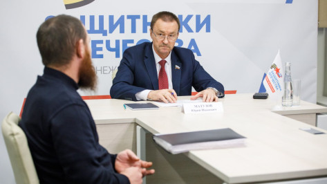 Председатель Воронежской облдумы Юрий Матузов: «Для работы с обращениями участников СВО и их семей задействуем все возможности»
