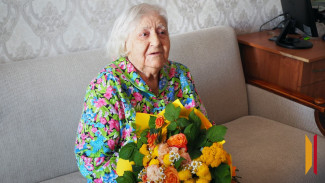 Десять лет назад хотела найти свою первую любовь: воронежская труженица тыла Анна Рыжкова отметила столетие