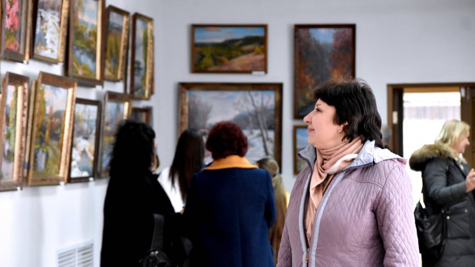 В Калаче открылась выставка картин местных художников – супругов Грищенко