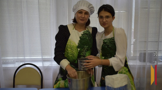 В Борисоглебской школе №10 провели фестиваль «Кухня+стиль»