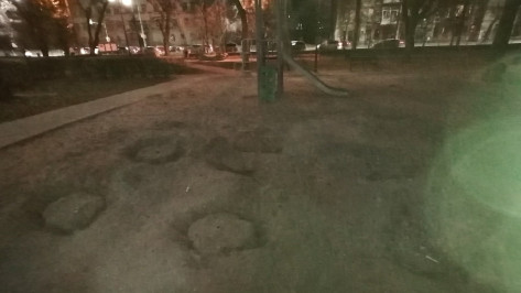 В центре Воронежа внезапно исчезла детская площадка
