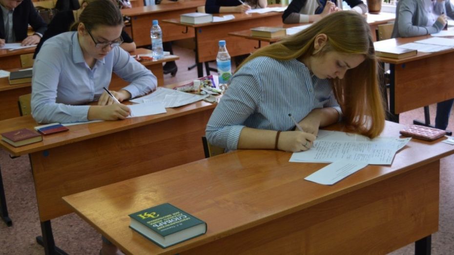 Задержка воронежских оценок ЕГЭ по русскому языку сдвинет сроки апелляций