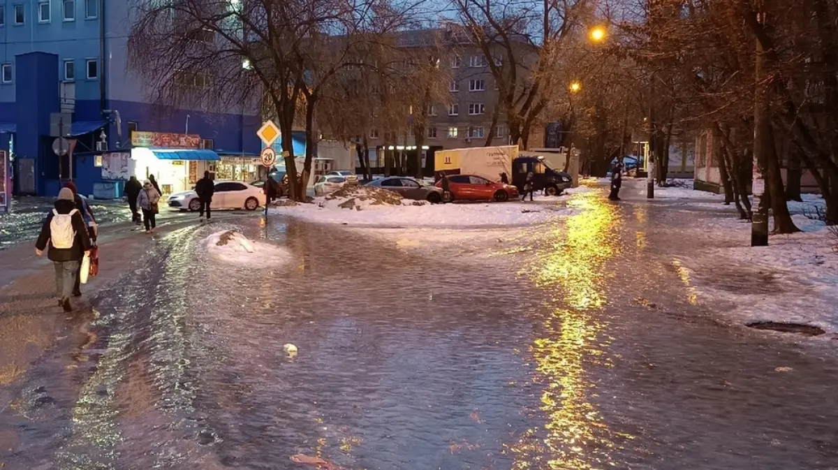 Ситуация сродни чрезвычайной»: мэр Воронежа высказался об экстремальной  гололедице